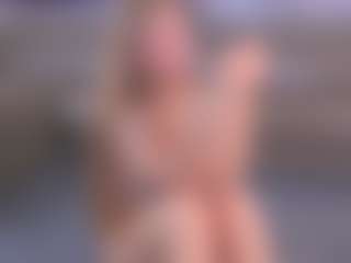 Live cam show with IvanaKnisley - Upskirt on makecum.org