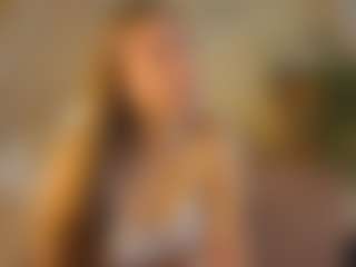 Live cam show with IvanaKnisley - Striptease on StripNow