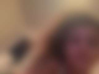 Show live cam dengan juicypussayyy - Foot Fetish Curvy di Camsoda