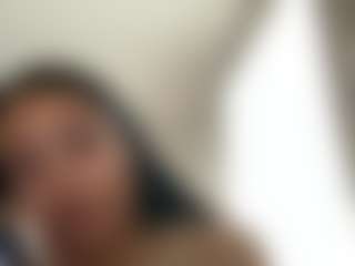 julieee04's Live Sex Cam Show