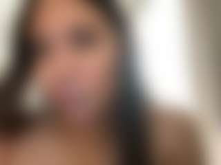 julieee04's Live Sex Cam Show