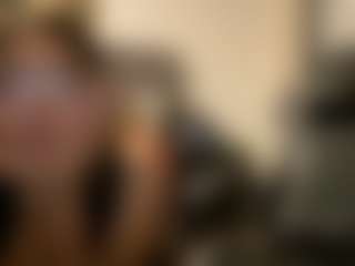 julieee04's Live Sex Cam Show