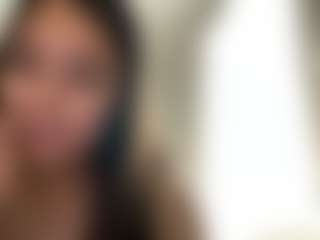 julieee04's Live Sex Cam Show