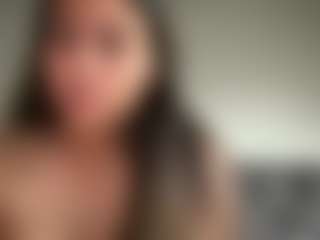 julieee04's Live Sex Cam Show