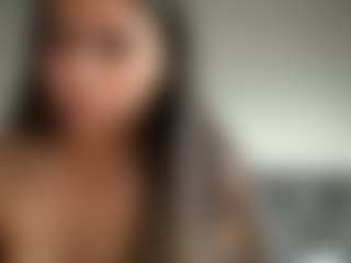 julieee04's Live Sex Cam Show