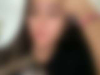 julieee04's Live Sex Cam Show