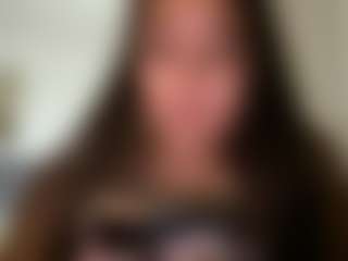 julieee04's Live Sex Cam Show
