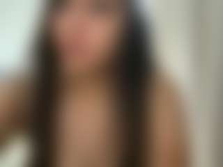 julieee04's Live Sex Cam Show