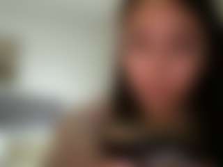 julieee04's Live Sex Cam Show