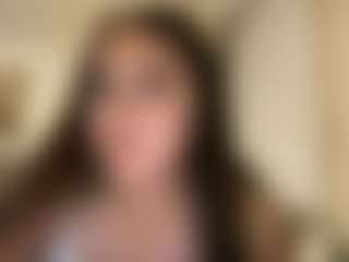 julieee04's Live Sex Cam Show