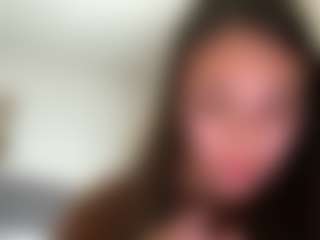 julieee04's Live Sex Cam Show