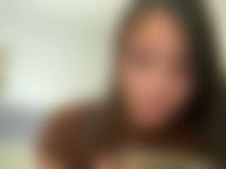 julieee04's Live Sex Cam Show