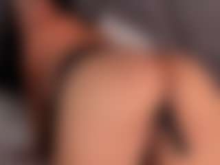Live cam show with Lunara-Vall - New Petite on Camsoda