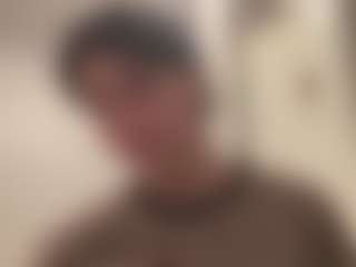 MikaelaDzubakとのライブチャットショー - CamsodaのNew Sexwebcam