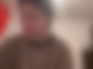 Live cam show with MikaelaDzubak - New Big Ass on Free Soda