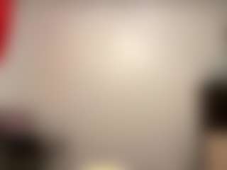 Live cam show with MikaelaDzubak - New Young Adult on Soda Cam