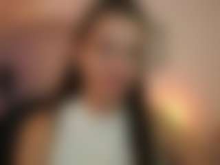 Live cam show with MooningKatee - Eating Pussy on CamClone