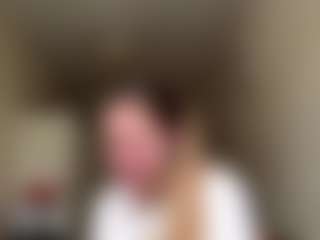 Live cam show with NylaWipprecht - Flashing on liverealitysex.com