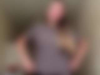 Live cam show with NylaWipprecht - Facial Piercings on sexylive.show