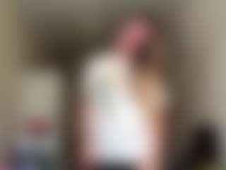 Live cam show with NylaWipprecht - Squirt Toys on Camsoda