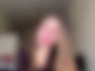 Live cam show with NylaWipprecht - New Teen (18+) on LiveSexCams6
