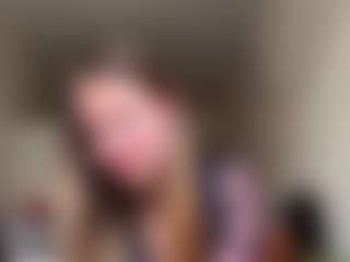 Live cam show with NylaWipprecht - Petite on crypto-cams
