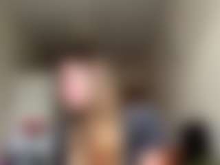 Live cam show with NylaWipprecht - Petite Teen (18+) on PervPlay.com
