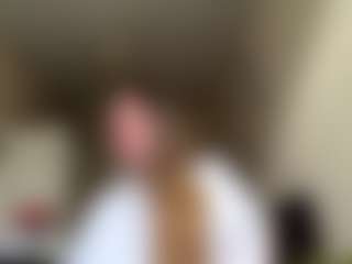 Live cam show with NylaWipprecht - Public Brown Hair on SinfulBabes