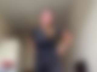 Live cam show with NylaWipprecht - Asian Granny on Gym Cam Girls