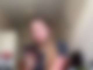 Live cam show with NylaWipprecht - Granny on Gym Cam Girls