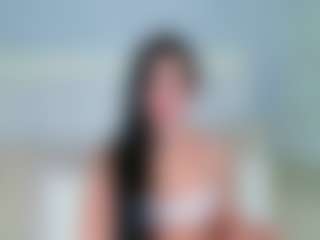 Live cam show with Rossie_Blooms - Teen (18+) on CamSodaAdn