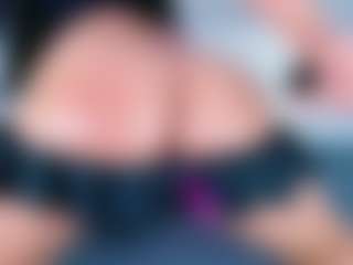 Rossie_Blooms's Live Sex Cam Show