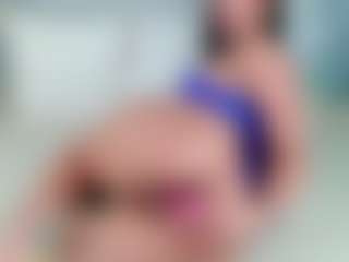 Rossie_Blooms's Live Sex Cam Show