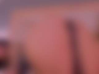 Live cam show with ScarlethTini - Camel Toe on Dolls Live