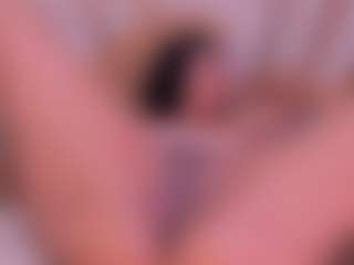ScarlethTini's Live Sex Cam Show
