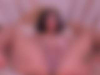 Live cam show with ScarlethTini - Ebony Squirt on Milfs Live
