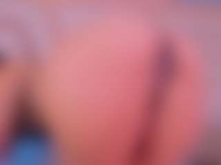 Live cam show with ScarlethTini - Camel Toe on Mixed Magazine Live