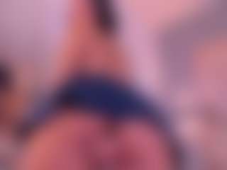 Live cam show with ScarlethTini - Black Petite on Soda Cam