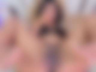 ScarlethTiniのライブセックスチャットショー