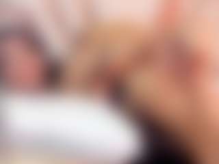 Live cam show with ScarlethTini - Ebony Squirt on Strip Flash - Live Sex Shows