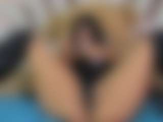 Live cam show with ScarlethTini - Striptease on CamClone