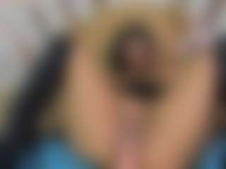 Live cam show with ScarlethTini - College on StripNow