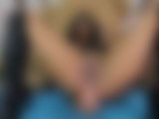 Live cam show with ScarlethTini - Ass Bouncing on Gym Cam Girls