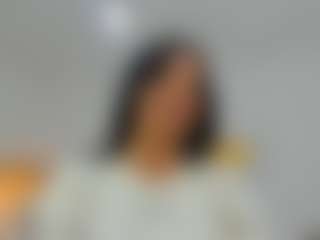 Live cam show with SiennaSummers - Lush on Latina Girls