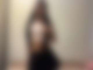 Live cam show with WaltraudHeim - Bedroom on Camsoda
