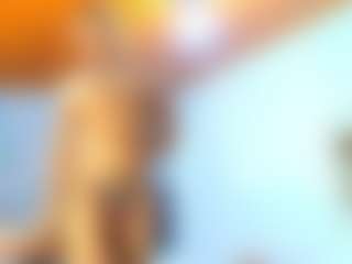 Live cam show with alicequeensexy - Tease on TottyGirls
