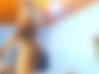 Live cam show with alicequeensexy - Tease on xfollow cams