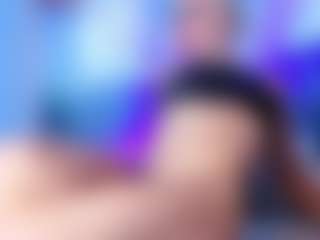 CLOECAMERON's Live Sex Cam Show
