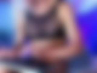 CLOECAMERON's Live Sex Cam Show