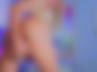 CLOECAMERON's Live Sex Cam Show